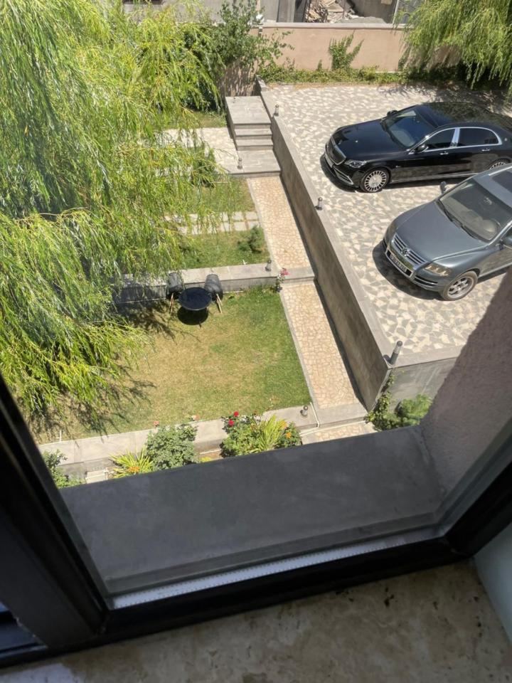 Decca Hotel Erivan Dış mekan fotoğraf
