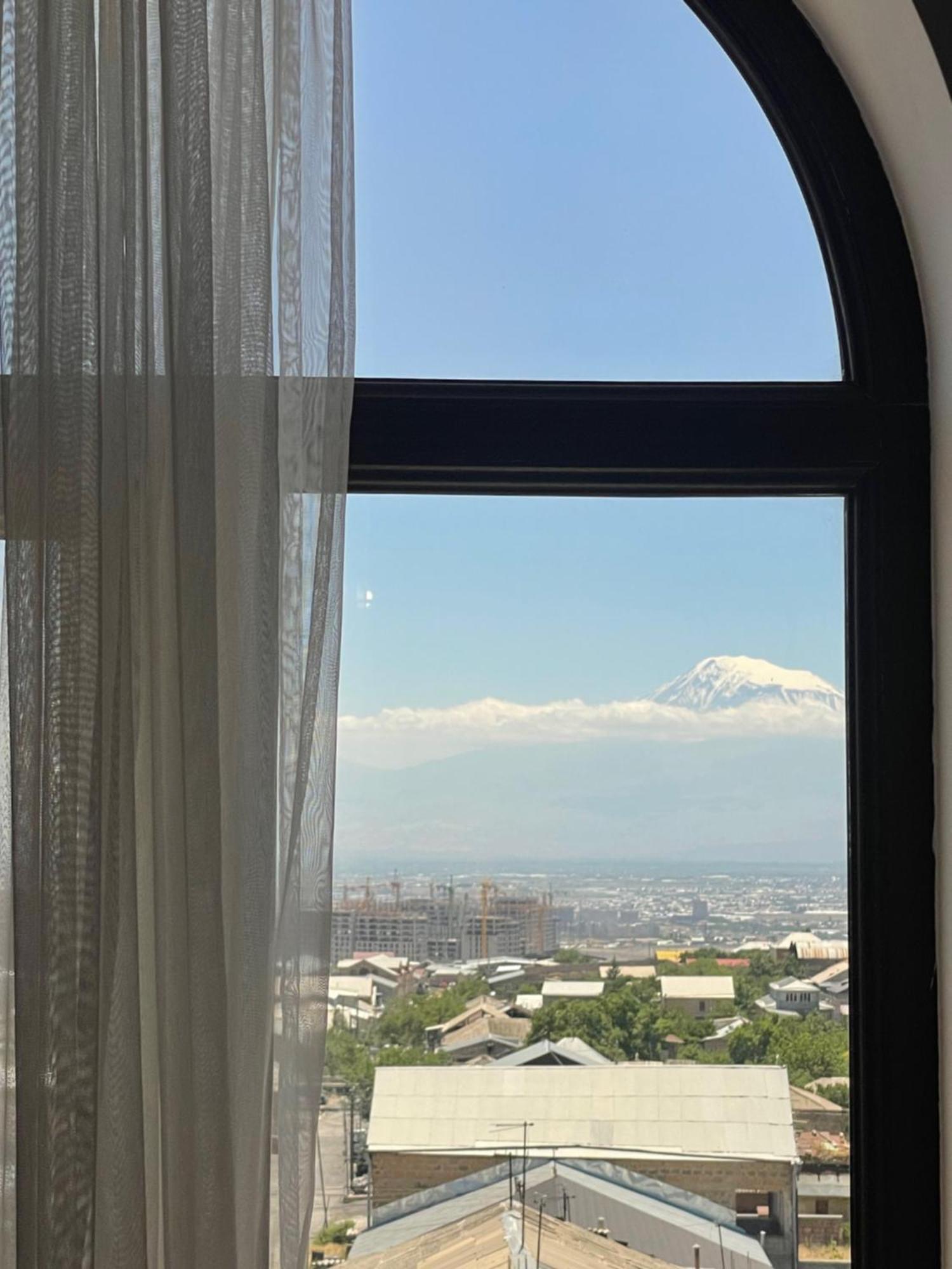 Decca Hotel Erivan Dış mekan fotoğraf