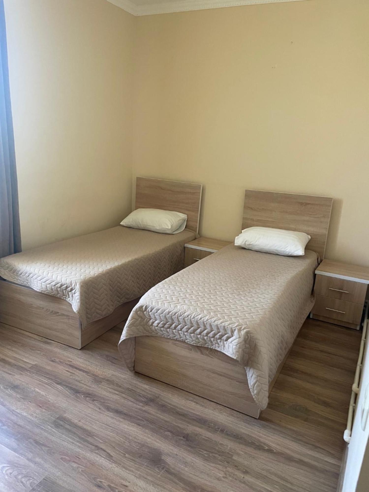 Decca Hotel Erivan Dış mekan fotoğraf