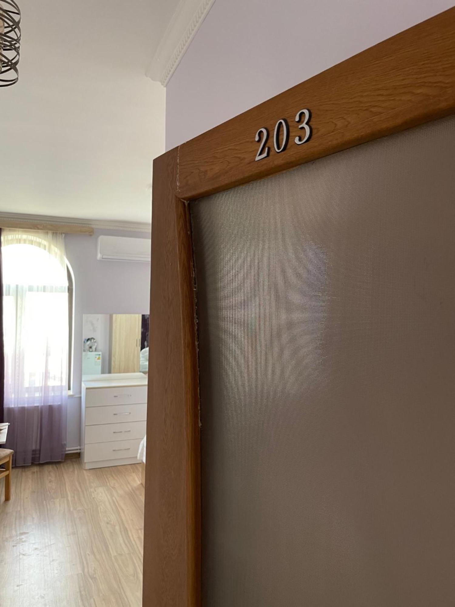 Decca Hotel Erivan Dış mekan fotoğraf