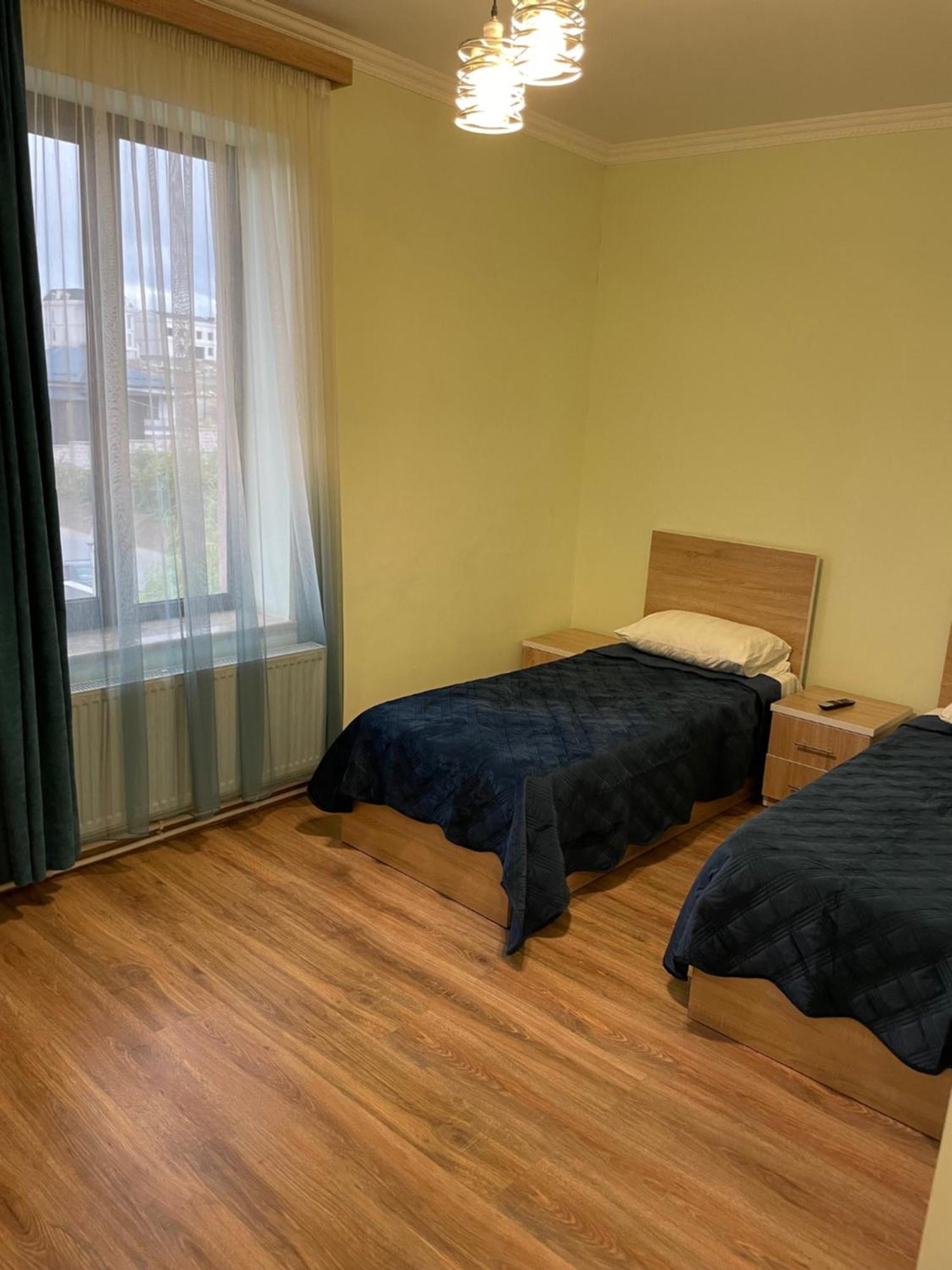 Decca Hotel Erivan Dış mekan fotoğraf