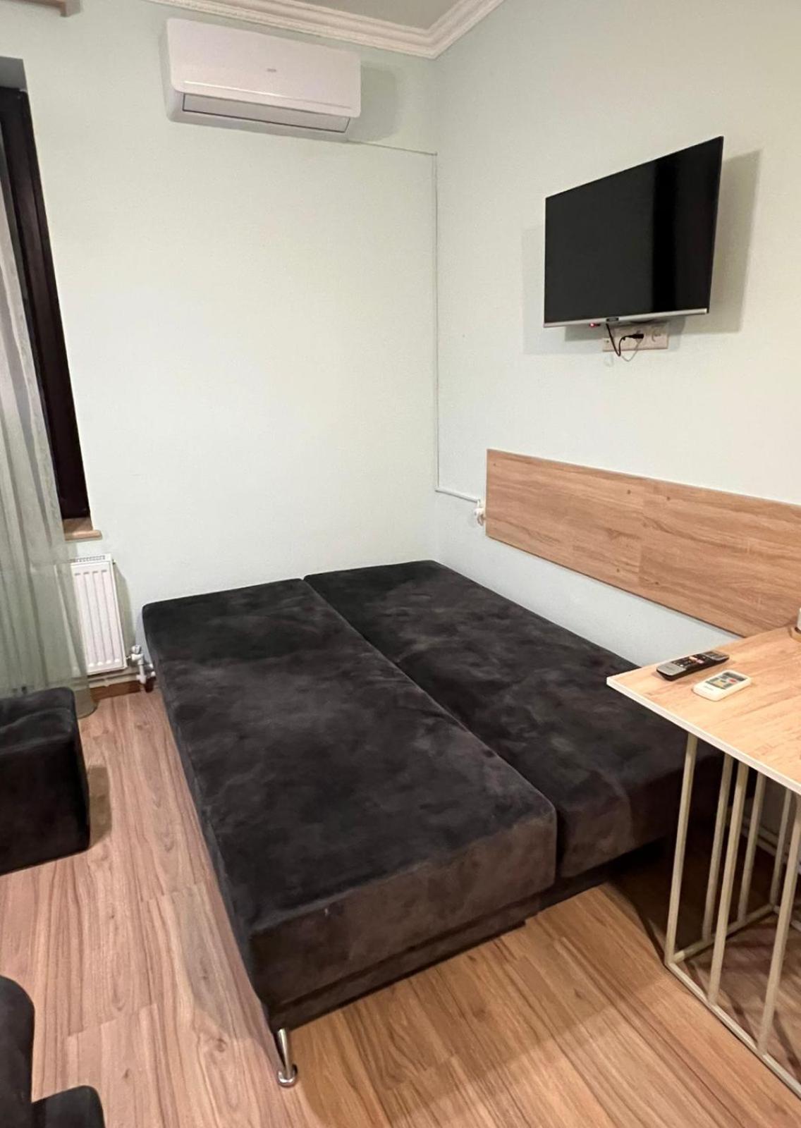 Decca Hotel Erivan Dış mekan fotoğraf
